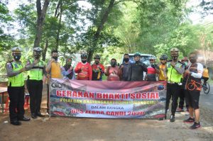 Jumat Berkah : Kapolres Pimin Gowes Sambil Baksos