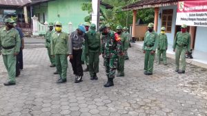 Pilkada Sudah Selesai, TNI-Polri Masih Saja Melatih Anggota Linmas