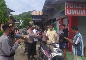 Ops Yustisi : Polres Bersama Kodim 0728 Wonogiri Bagikan 10.500 Masker