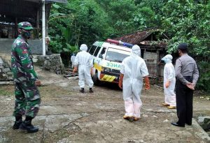 Tindakan Tegas Jajaran TNI-Polri dan Satgas Gugus Covid-19 Dalam Penanganan Tiga Kecamatan Di Wonogiri