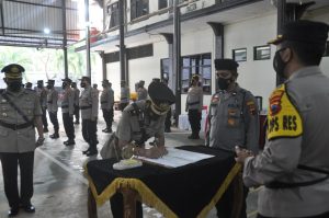 Kapolres Wonogiri Pimpin Sertijab Wakapolres Bulan Juni Di Hall Mapolres Wonogiri