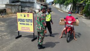 Delapan warga Terjaring Operasi Yustisi, Diminta Menyanyikan Lagu Indonesia Raya