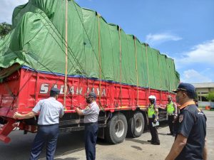 Gelar Operasi, 10 Kendaraan Over Load Kena Semprit