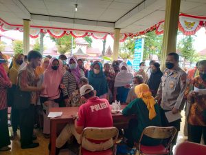 Vaksinasi Booster, Ribuan Warga Datangi Pendopo Kecamatan Wuryantoro