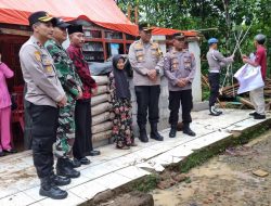 Kapolres Wonogiri Berikan 20 Sak Semen Untuk Rehab Rumah Ibu Mini di Jatipurno