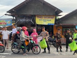 Serentak, Polres Wonogiri Bagikan Takjil Buka Puasa